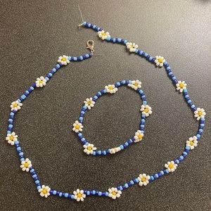 Beads necklace and bracelet